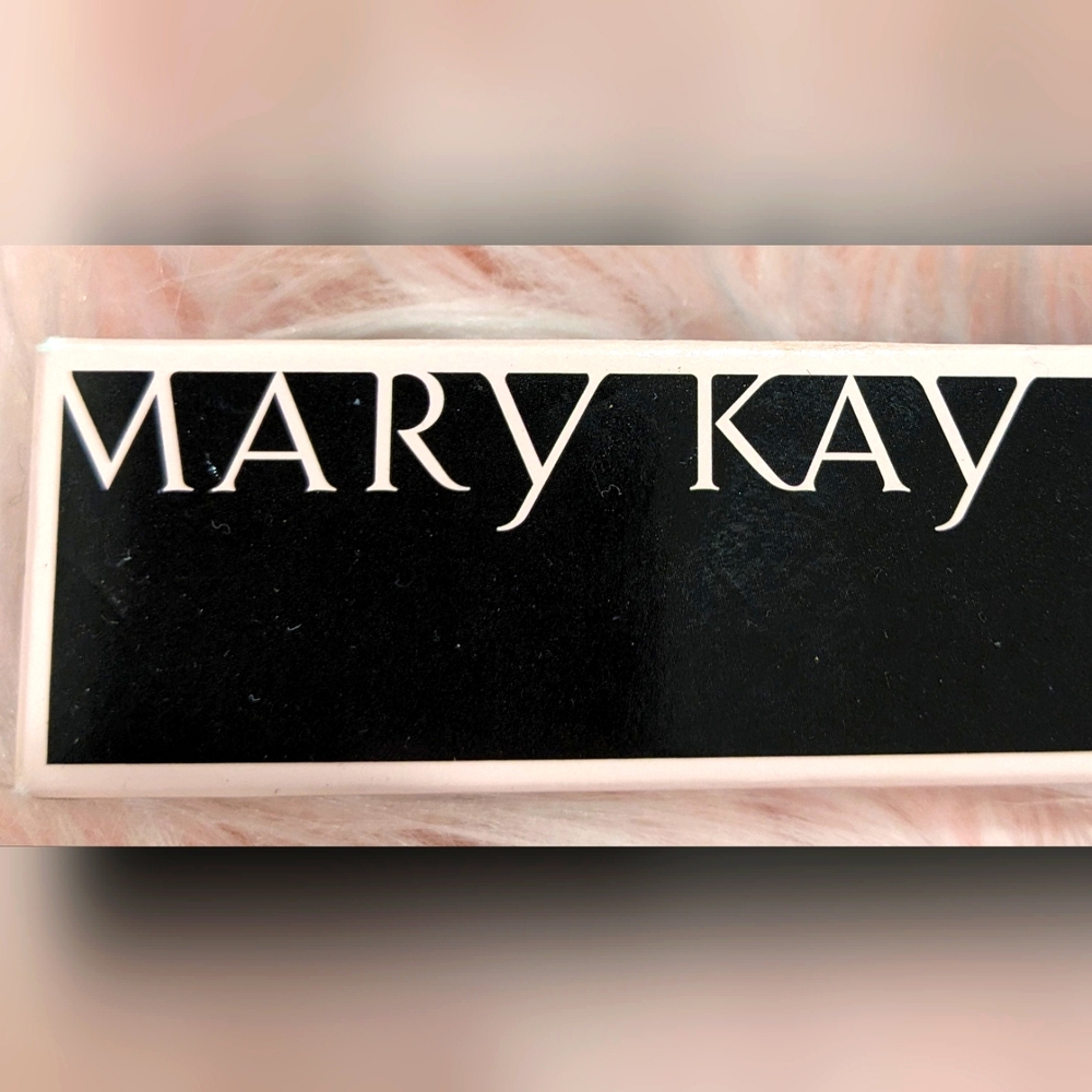 Mary Kay Complexion Corrector Cream - Picture 3 of 7
